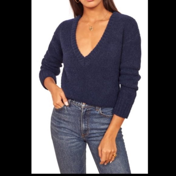Reformation Amelia Deep V Neck - Picture 2 of 2